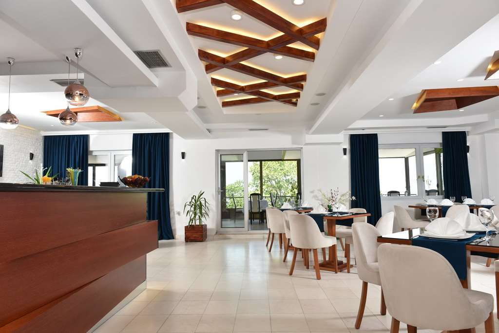 View Inn Boutique Hotel سكوبجي المطعم الصورة